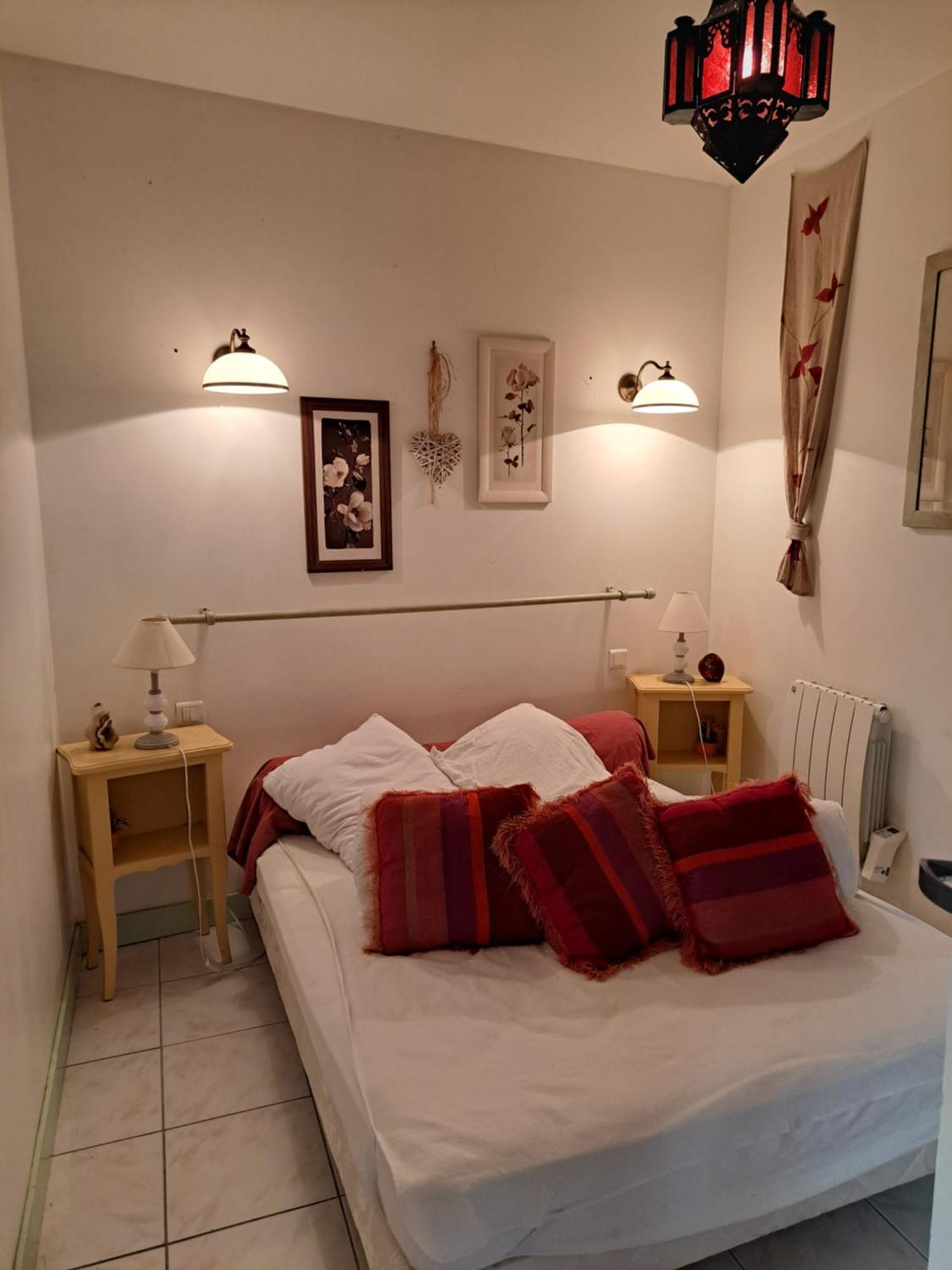 Terra-Crystal Apartman Rochefort  Kültér fotó